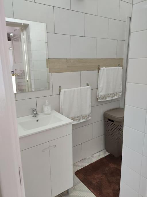 Calheta  Rua De Baixo Apartments מראה חיצוני תמונה